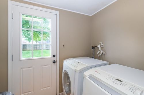 6 Allyson Rd, Roxbury Township NJ  07836-9307 exterior