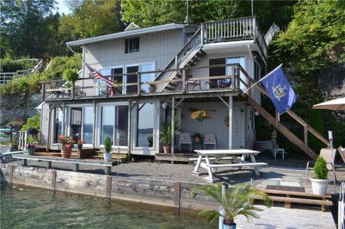 1686 Amerman Rd, Skaneateles, NY 13152-8575