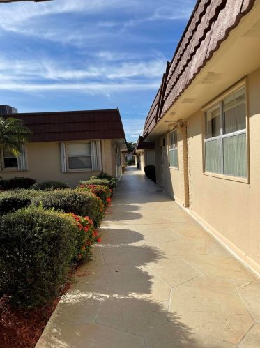 206 Seville I, Delray Beach FL  33446-2144 exterior