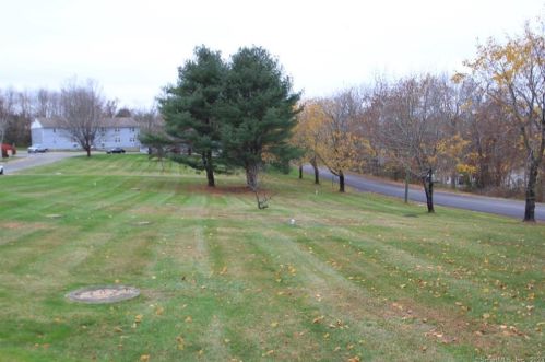 85 Horse Pond Rd, Colchester CT  06420-4040 exterior