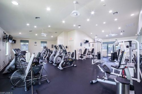 2870 Cypress Trace Cir, Naples FL  34119-8467 exterior