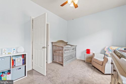 10048 Moxleys Ford Ln, Bristow VA  20136-3001 exterior