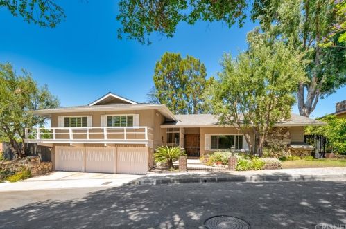 16336 Celinda Pl, Van Nuys, CA 91436-3308
