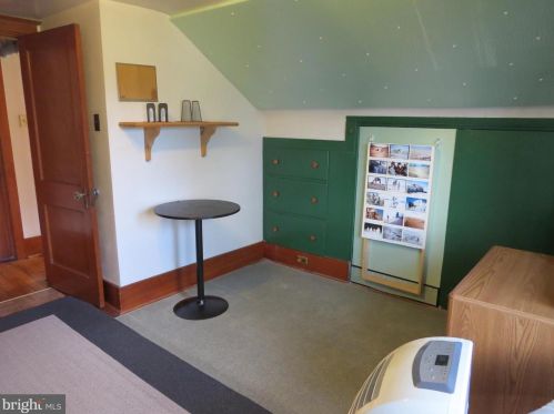 515 Spring Garden St, Carlisle PA  17013-2559 exterior