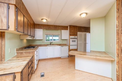 318 Quail Ln, Lake Wildwood CA  95946-8932 exterior