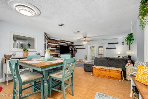 2527 Tomoka Ave, Titusville, FL 32780-5129