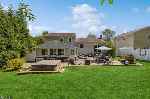 30 Cypress Ave, Verona NJ  07044-1910 exterior