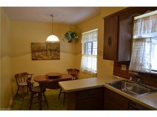 11509 Lake Ave, Cleveland OH  44102-6107 exterior