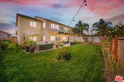 17154 Silk Tree Way, Santa Clarita, CA 91387-1800