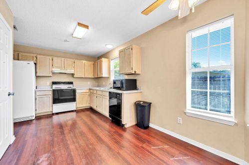 1916 Summer Hills Ln, Fort Walton Beach FL  32547-7036 exterior