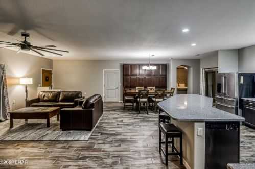 160 Cypress Dr, Lake Havasu City AZ  86403-6813 exterior