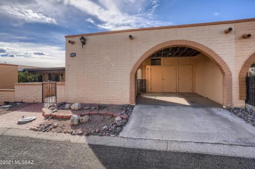 1453 De Nada, Green Valley, AZ 85622-3251