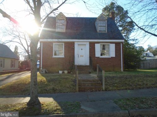 914 Marye St, Fredericksburg, VA 22401-5629