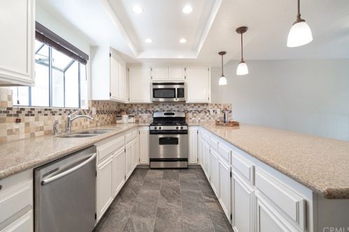 5459 Centralia St, Long Beach CA  90808-1456 exterior