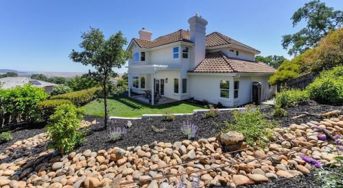 1535 Barcelona Dr, Folsom CA  95762-7212 exterior