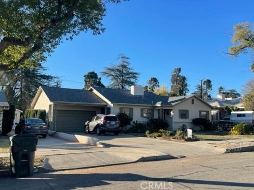 2632 Fremontia Dr, San Bernardino, CA 92404-3943