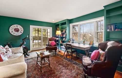 22 Main St, Dover MA  02030-2026 exterior