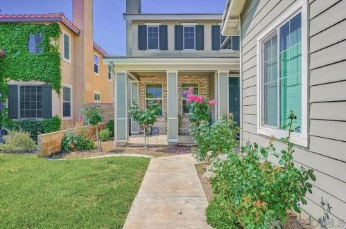 32033 Cottage Glen Dr, Lake Elsinore, CA 92532-2544