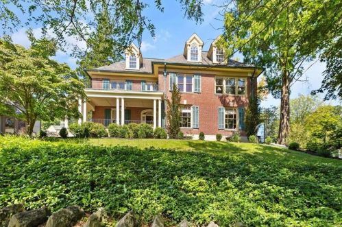 319 Clinton Ter, Easton, PA 18042-7616