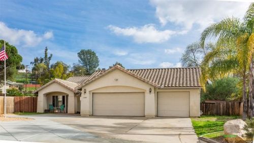 12088 Sterling Hill Ln, Lakeside, CA 92040-4904