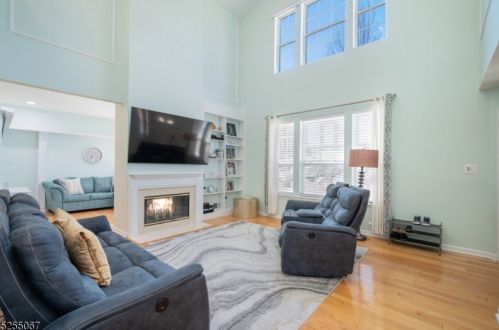 4 Evergreen Way, Mount Arlington NJ  07856-1377 exterior