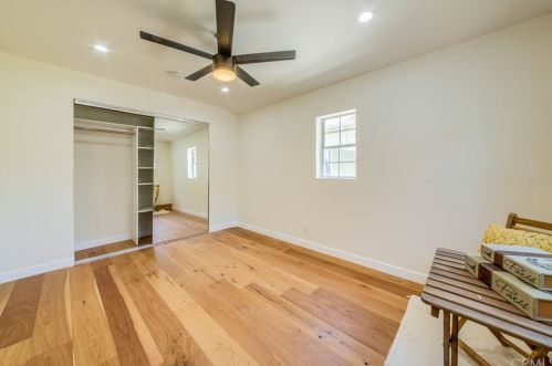 17602 Collins St, Van Nuys CA  91316-1245 exterior