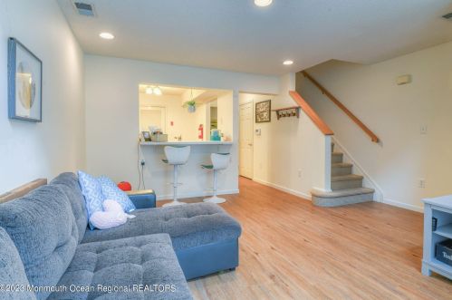 43 Phoenix Ct, Tinton Falls NJ  07712-7772 exterior