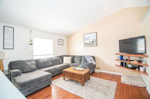 3948 Woodchase Dr, Covington, KY 41018-3801