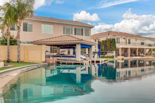1422 Commerce Ave, Gilbert, AZ 85233-4101