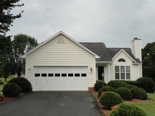 1113 Stamford Club Dr, Rural Hall NC  27045-9588 exterior