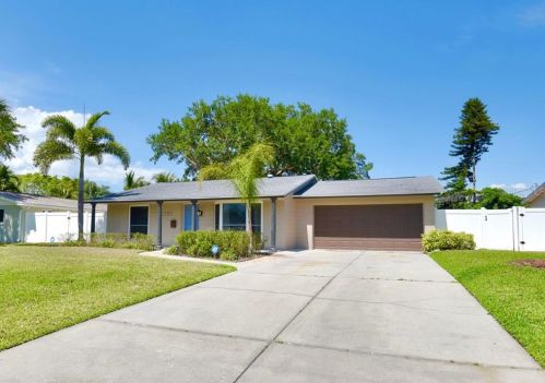 1707 Delaware Ave, Saint Petersburg, FL 33703-5438