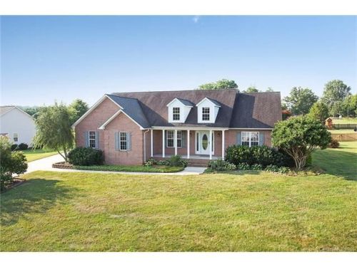 130 Fairfield Ln, Salisbury, NC 28146-6311