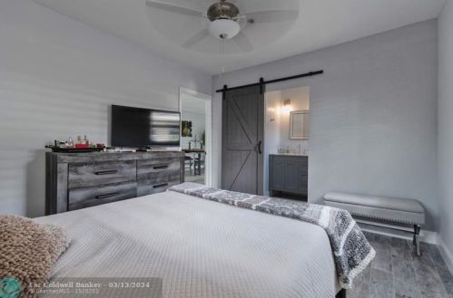 2300 58th Ter, Hollywood FL 33021-3226 exterior