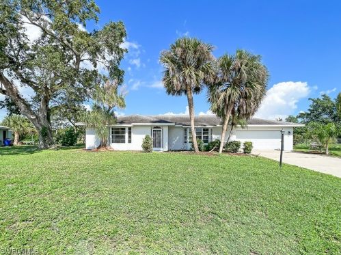 131 Lake Dr, Lehigh Acres, FL 33936-6907