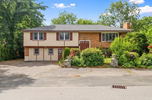 63 Mount Hope St, Dedham, MA 02026-2132