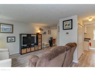 920 Seabreeze Ct, Chesapeake, VA 23320-9441