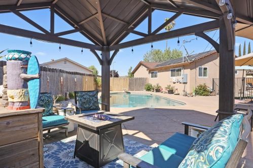 1154 Tamarack Dr, Lodi CA  95240-5535 exterior