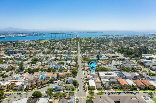 502 Palm Ave, San Diego CA  92118-1756 exterior