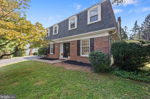 31 Daffodil Dr, Southampton, PA 18966-1154