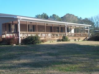90 Madison Rd, Gadsden, AL 35904-6542