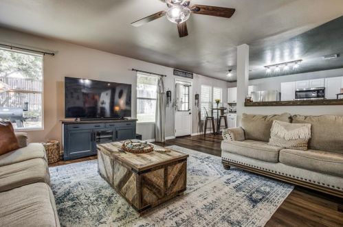 7704 Settlement Dr, Denton TX  76210-7119 exterior