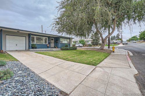 6845 Alamo Ct, La Mesa, CA 91942-5876