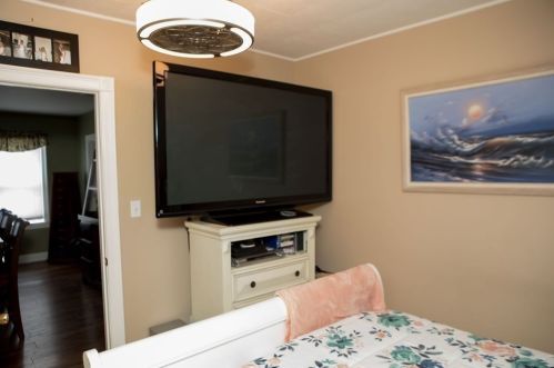 21 Hart St, Fall River MA 02724 exterior