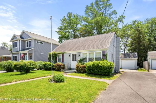640 Delaware Ave, Point Pleasant Beach, NJ 08742-4007