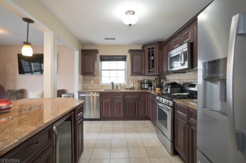 386 Bloy St, Industrial Hillside, NJ 07205-2029