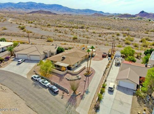 3756 Hiawatha Dr, Lake Havasu City, AZ 86404-3593