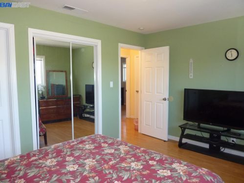 268 Royce Way, West Pittsburg CA  94565-4700 exterior