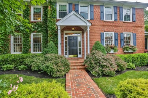 5920 Crabtree Ln, Cincinnati, OH 45243-3554