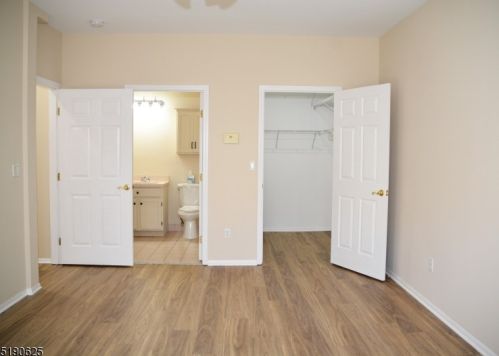 6110 Richmond Rd, West Milford Lakes NJ  07480-5117 exterior