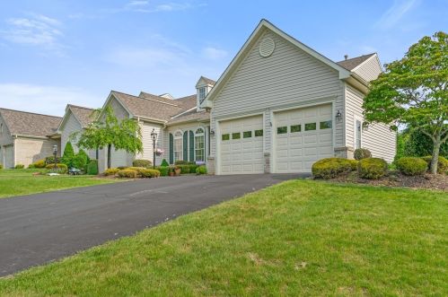 1102 Linden Vue Dr, Canonsburg, PA 15317-4812